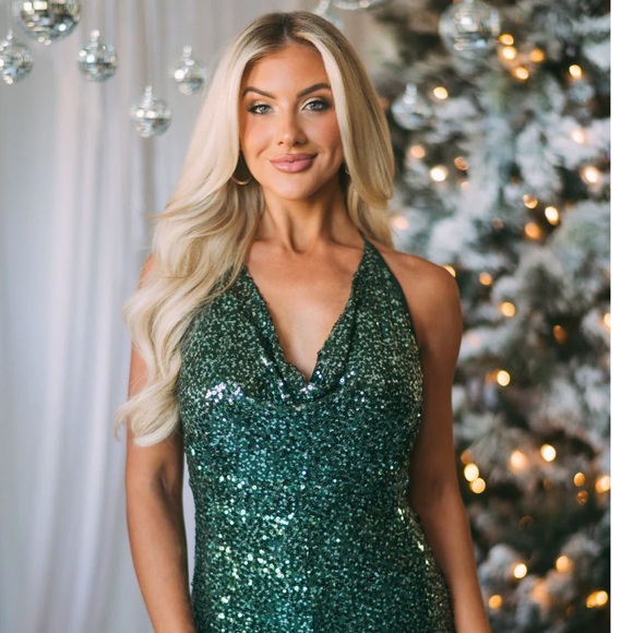 Green Sequin Jumpsuit. M. NWT - Picture 3 of 16